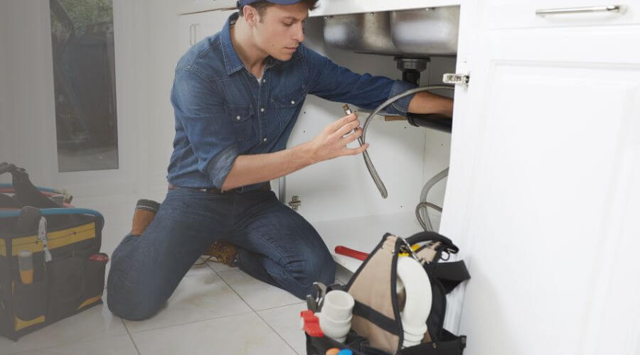 Local expert plumbing services in Carlinville, IL